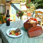 Affittacamere Manoleas Tavern & To Let 3*