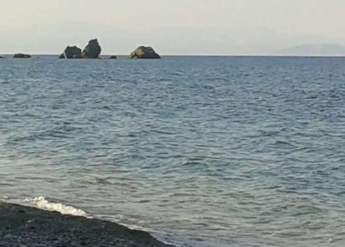 Guest house Manoleas Tavern & Rooms To Let